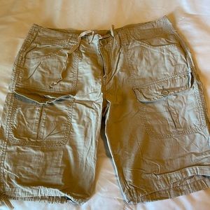 Cute tan cargo shorts